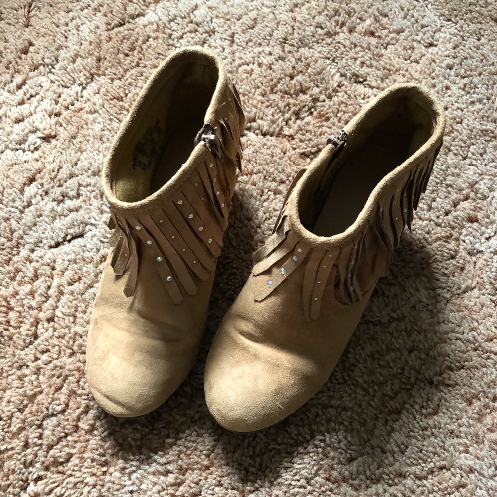 Ankle boots, size 5M